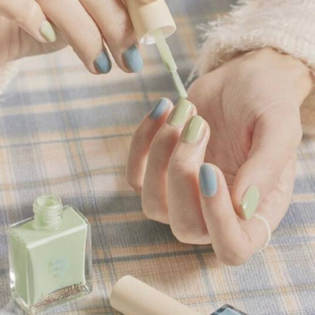 ehic nail paint