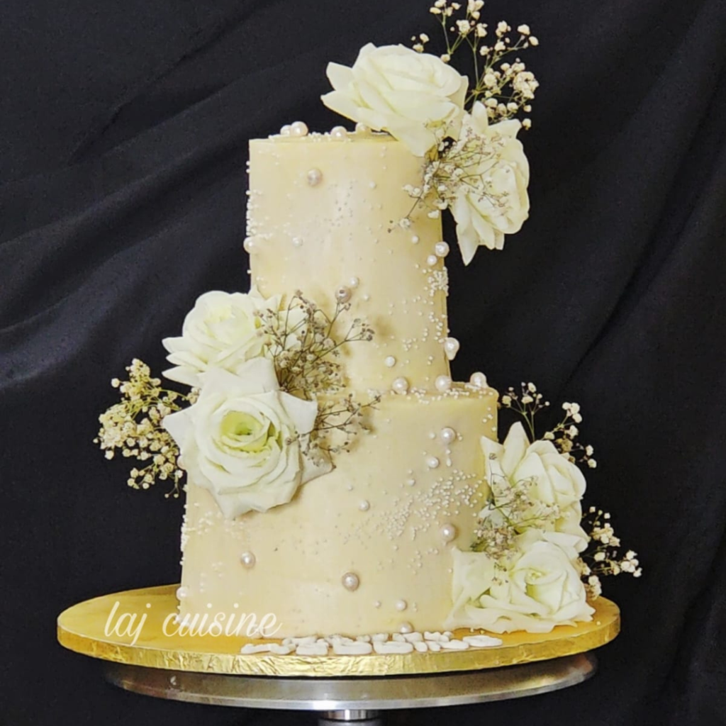 Butter cream cake 2500 per pound