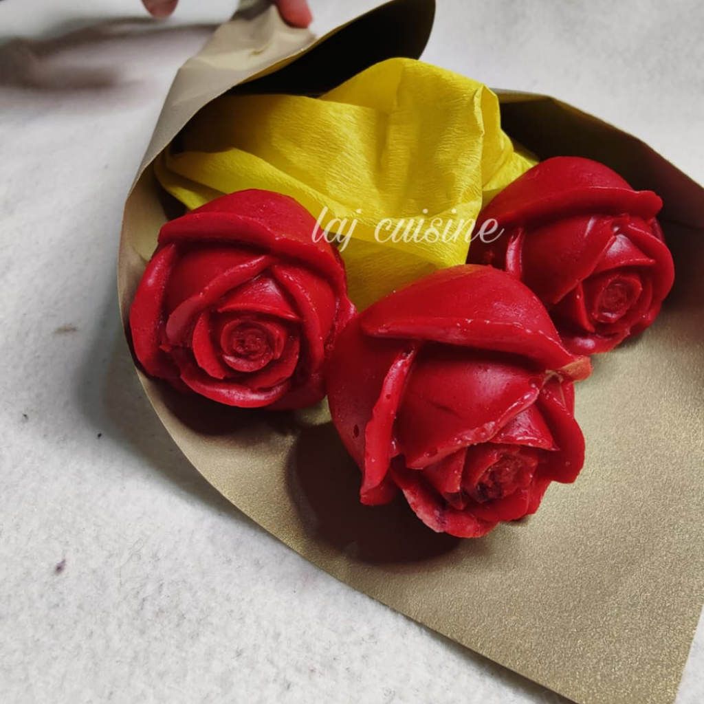 3D soft chocolate flower bouquet per flower 300 RS