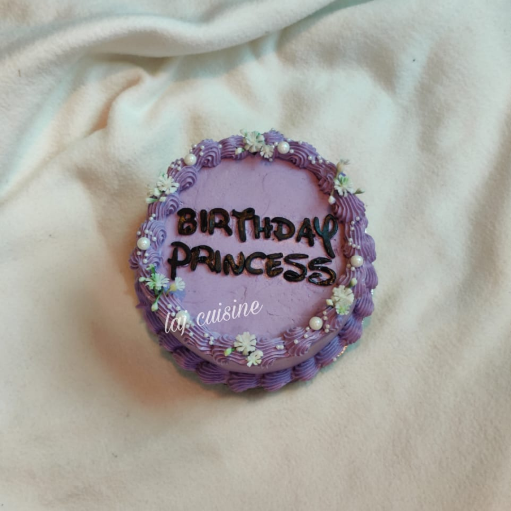 Butter cream victorian style cake buy in lahore online order